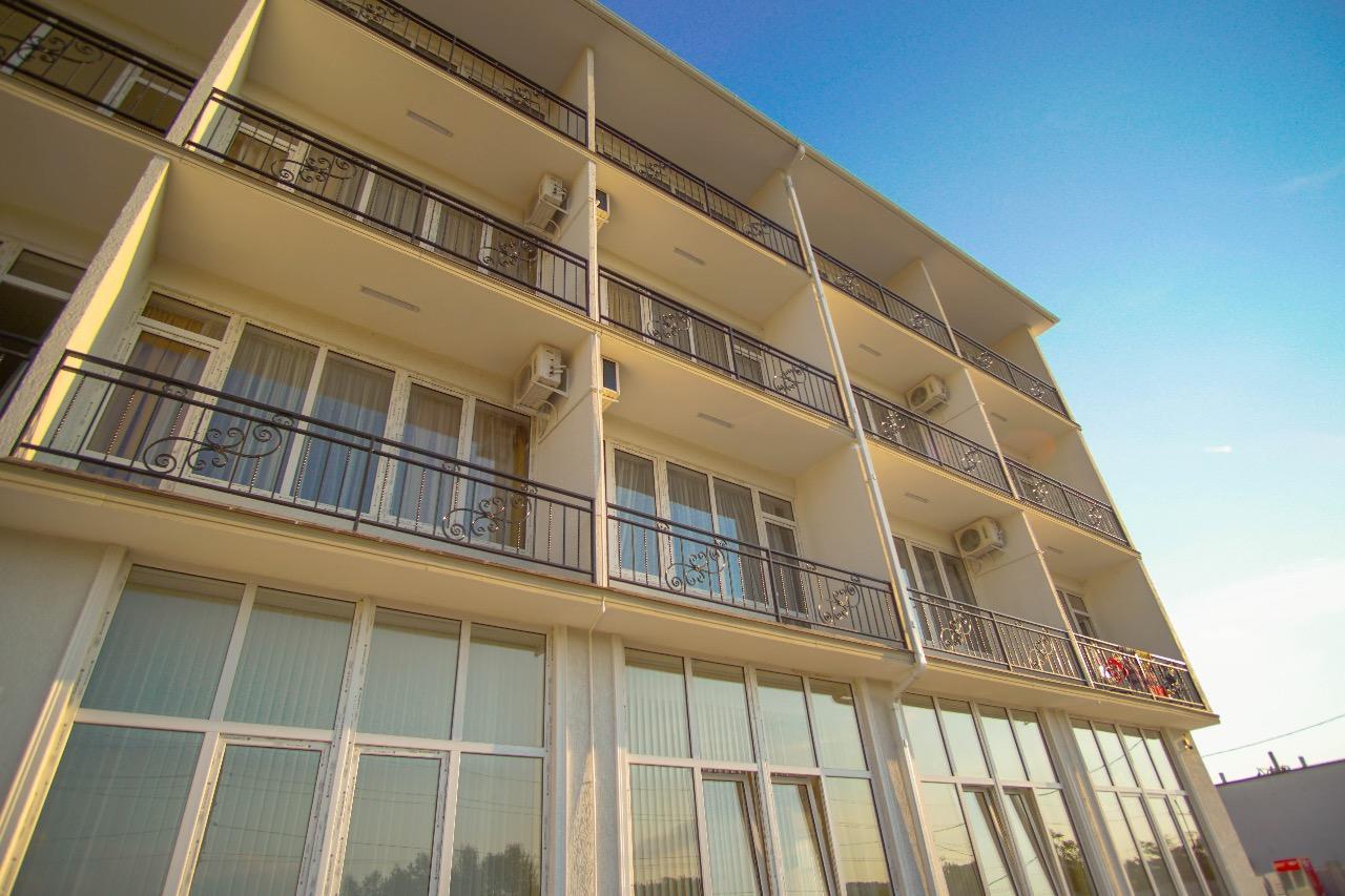 Sariya Hotel Kheivani Exteriör bild